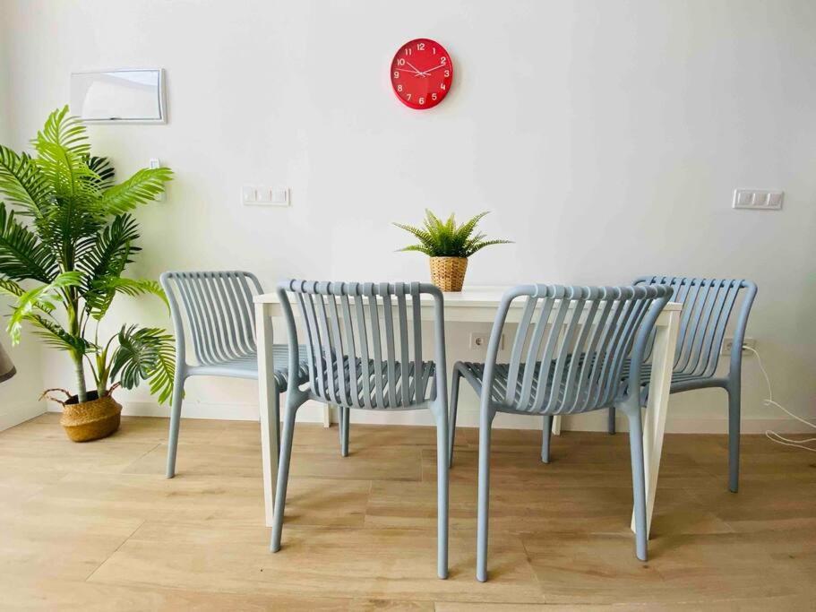 Beautiful Flat Next The Walencja