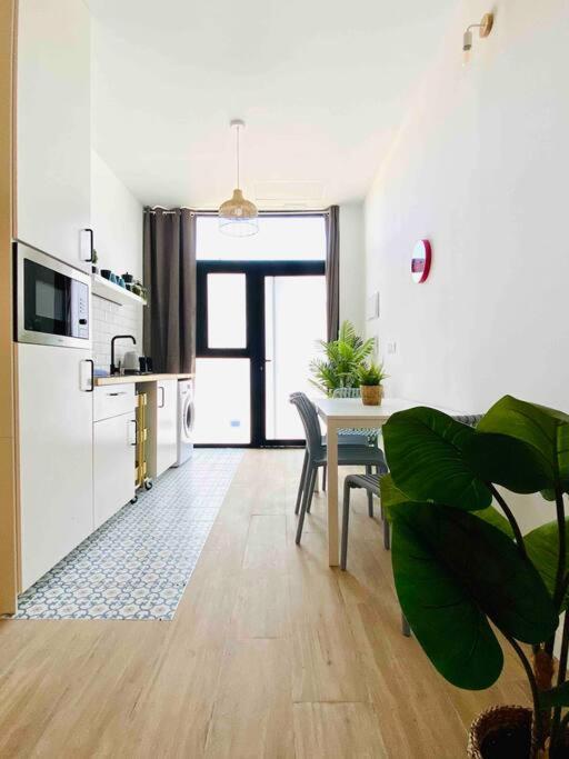 Appartement Beautiful Flat Next The