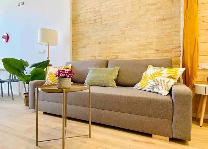 Beautiful Flat Next The Beach