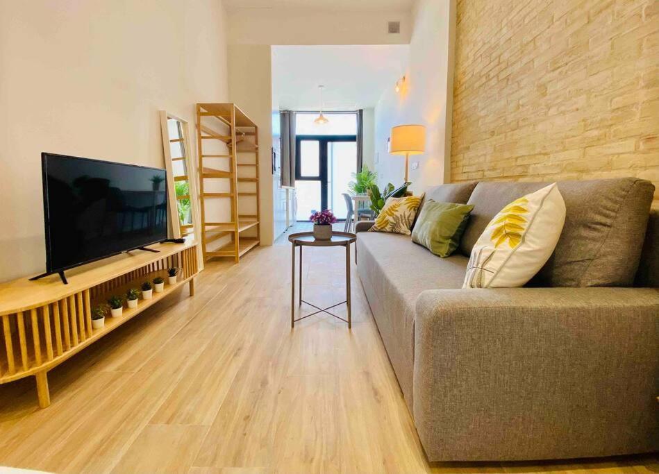 Apartment Beautiful Flat Next The *